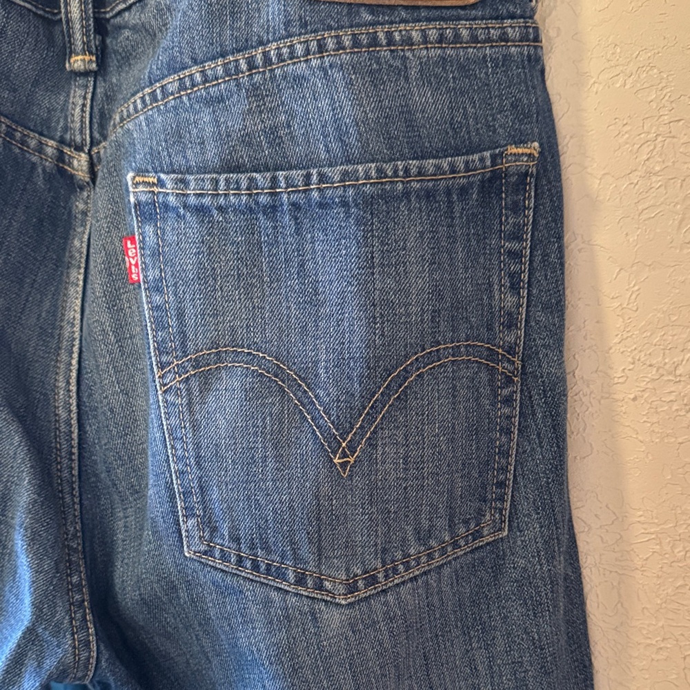 Levi's Slim Fit Jeans in Classic Blue